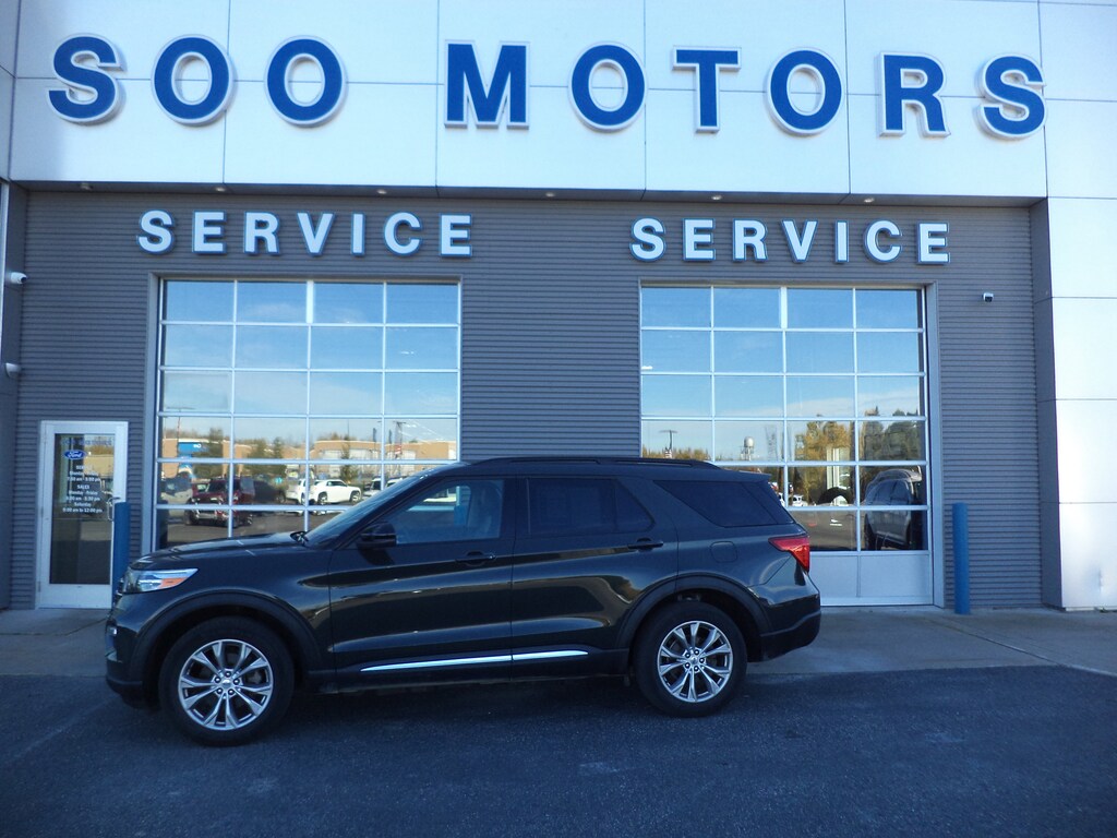 Used 2023 Ford Explorer XLT 202A 4WD SUV