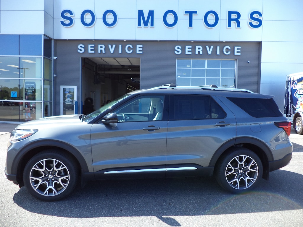 Used 2025 Ford Explorer Platinum 4WD SUV