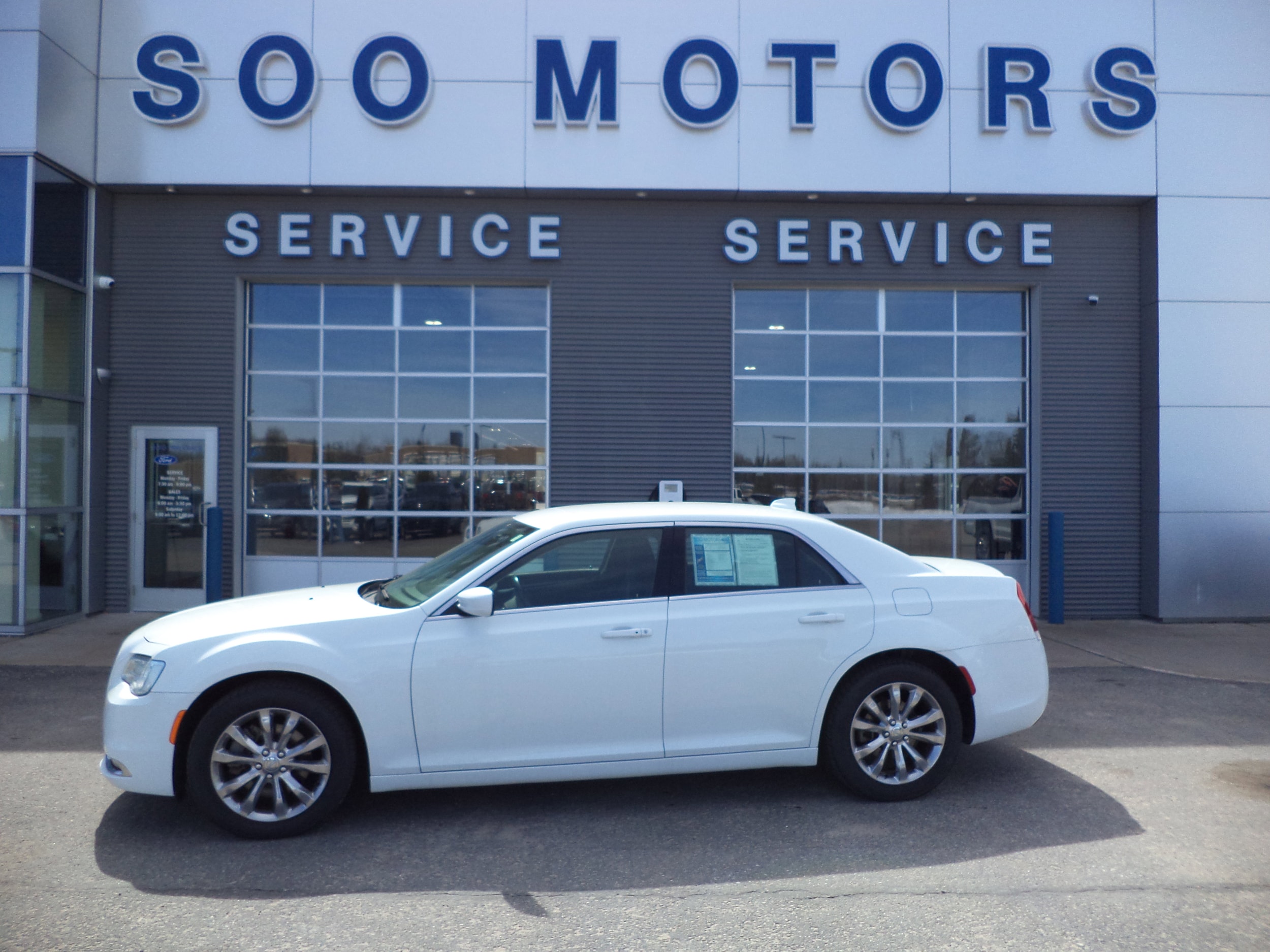 2021 Chrysler 300 Touring