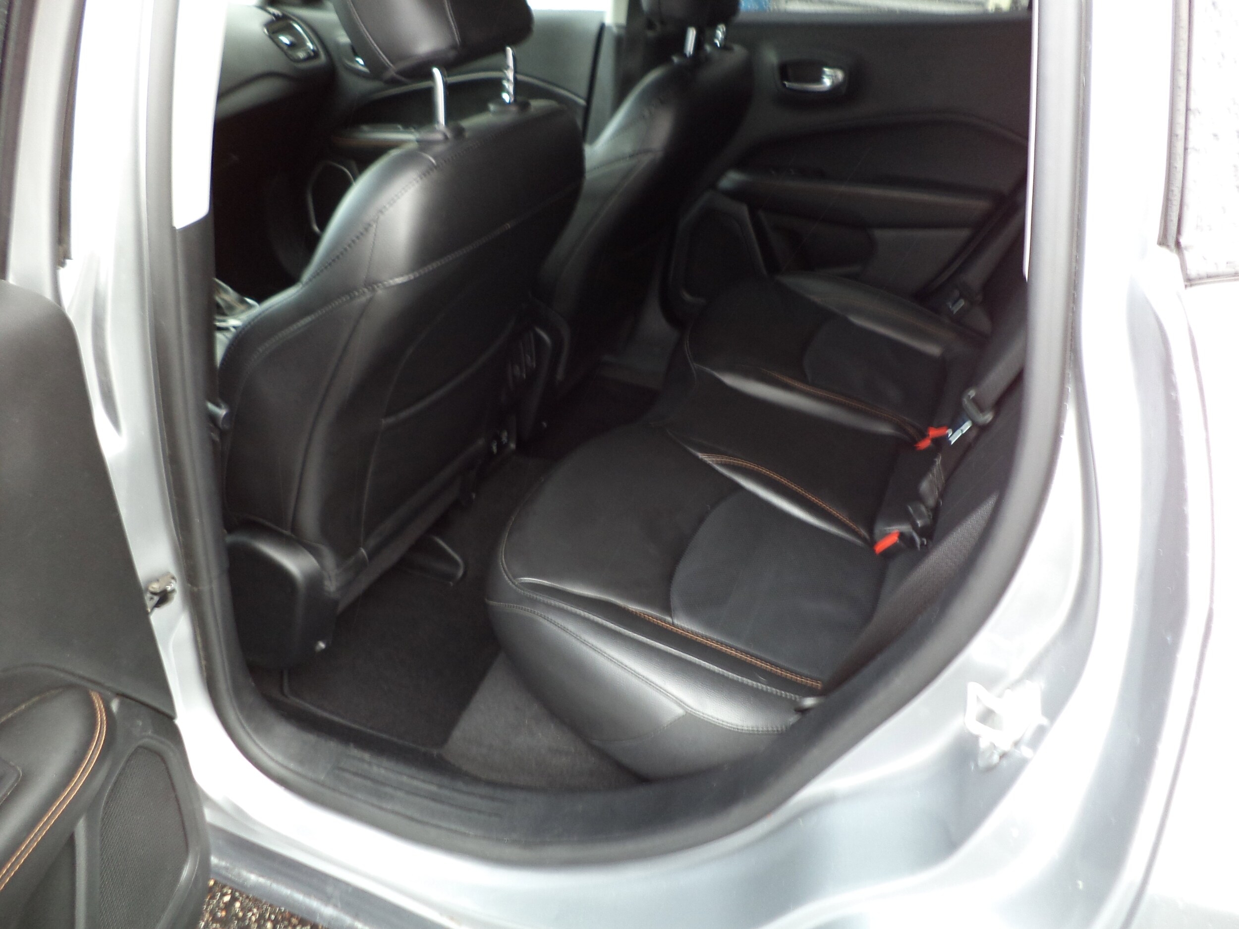 2019 Jeep Compass Limited photo 2