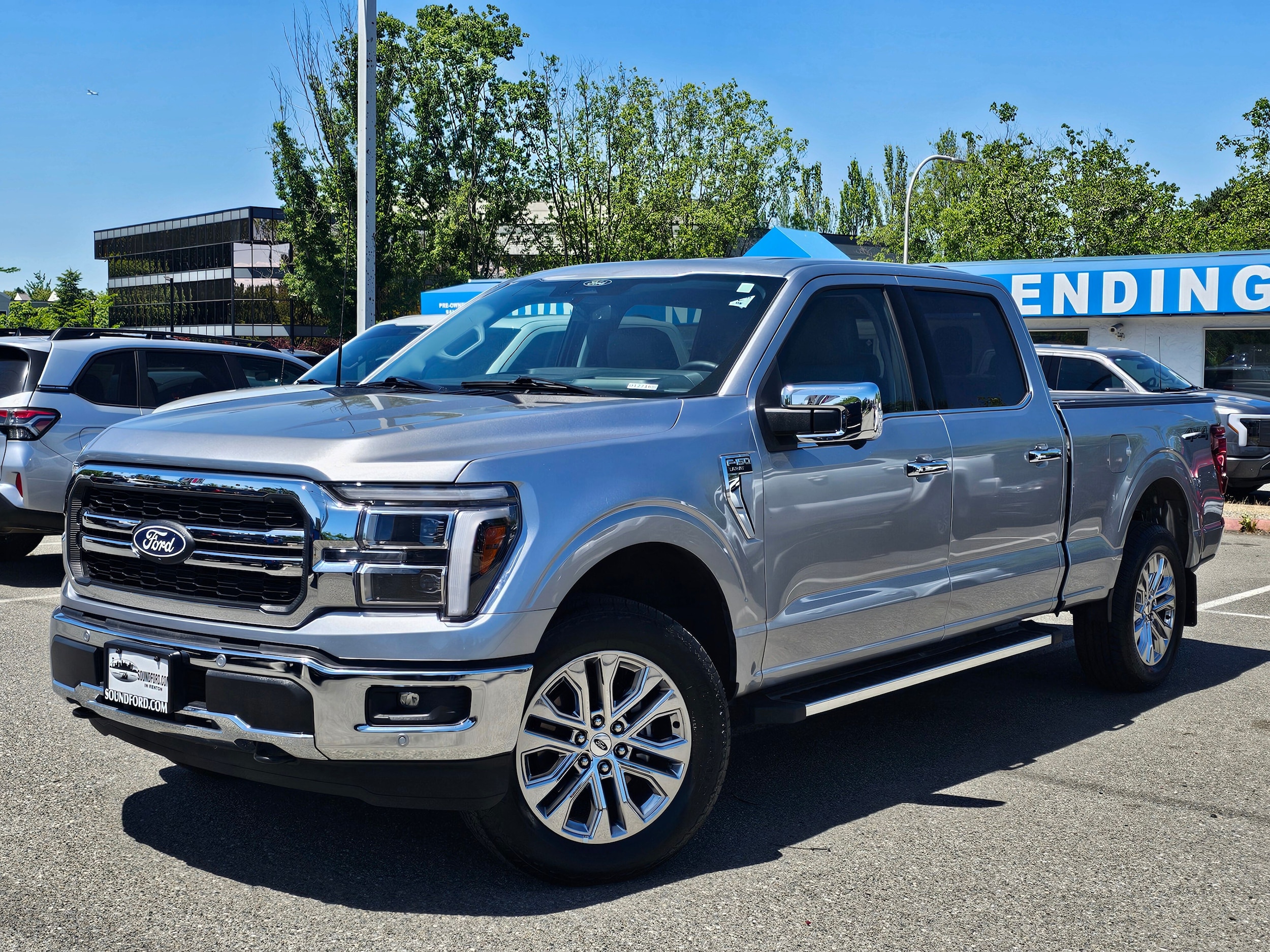 2025 Ford F-150 Lariat 4x4 SuperCrew 5-1/2 Box's photo