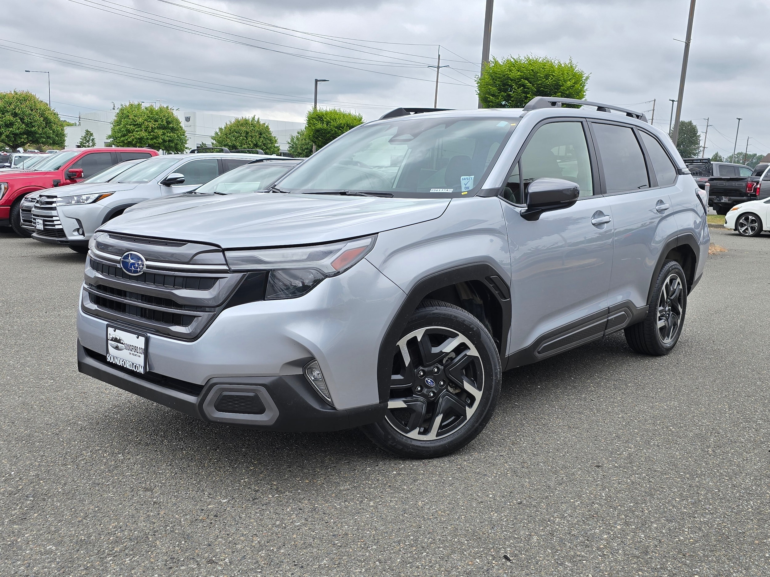 2025 Subaru Forester Limited's photo