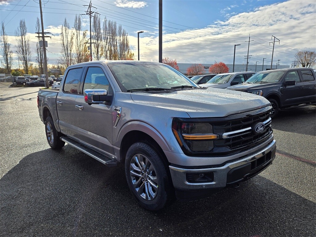 2024 Ford F-150 XLT photo 3