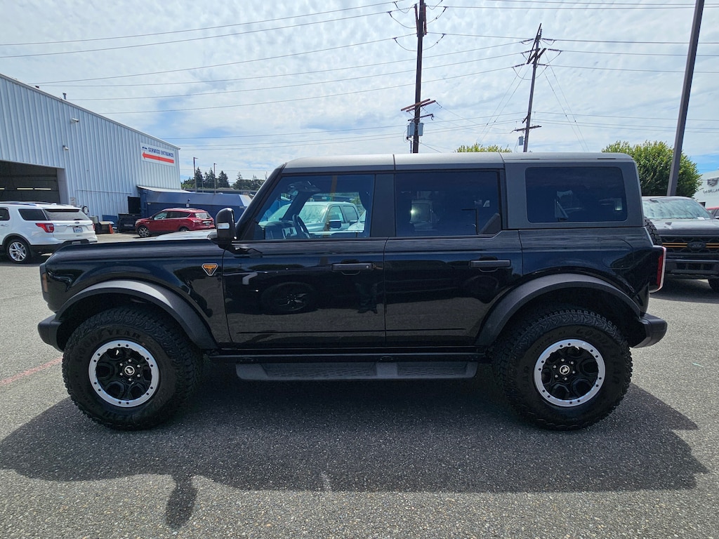New 2025 Ford Bronco Badlands UT