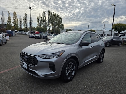 2024 Ford Escape Hybrid ST-Line SUV