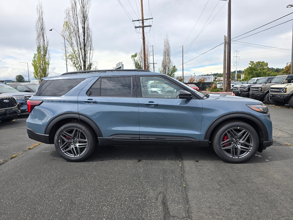 New 2026 Ford Explorer ST UT
