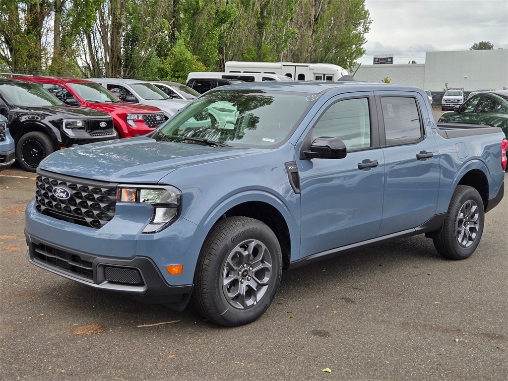 New 2025 Ford Maverick XLT Truck