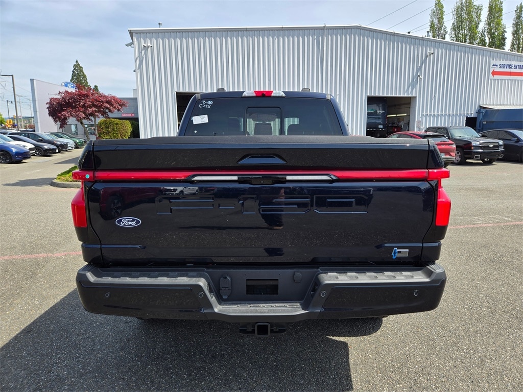 2025 Ford F-150 Lightning Lariat - Photo 6