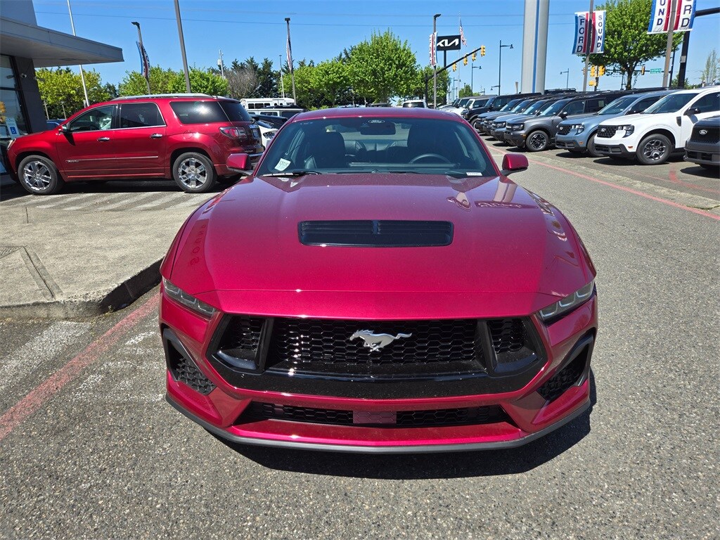 2025 Ford Mustang GT photo 2