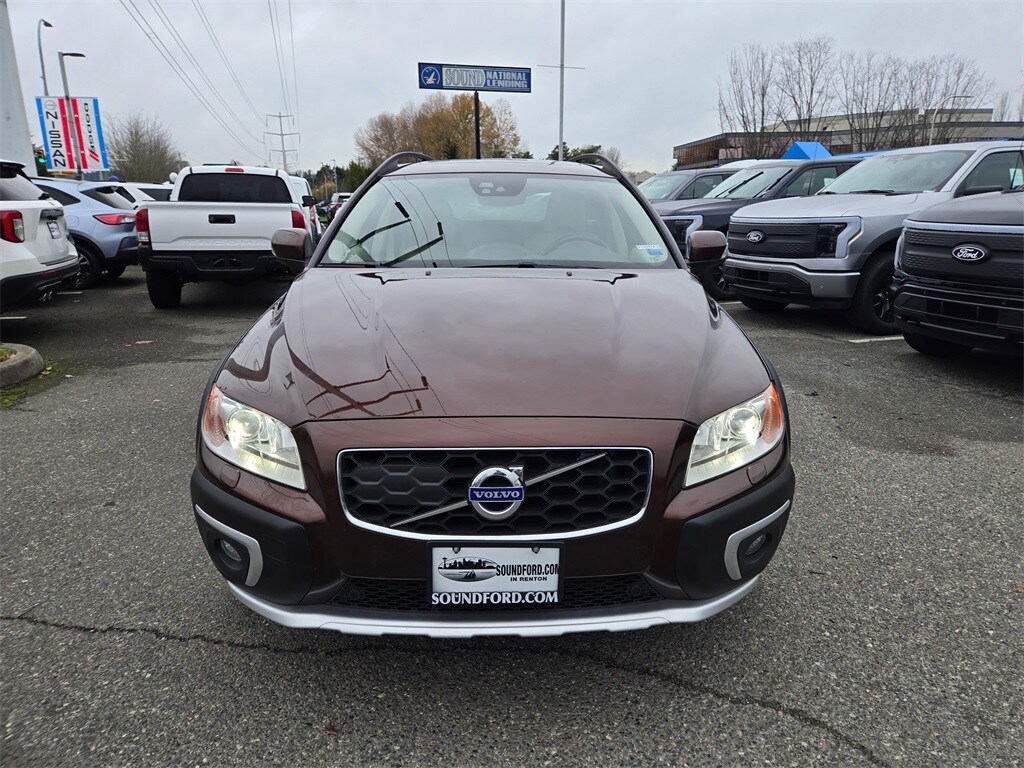 2016 Volvo XC70 T5 Platinum photo 2