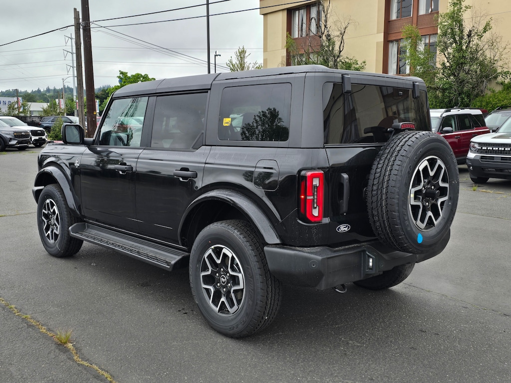 New 2026 Ford Bronco Outer Banks UT