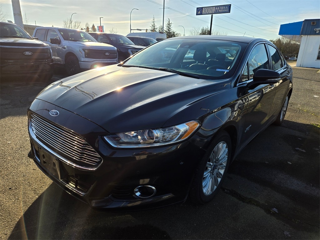 2014 Ford Fusion Energi Titanium's photo
