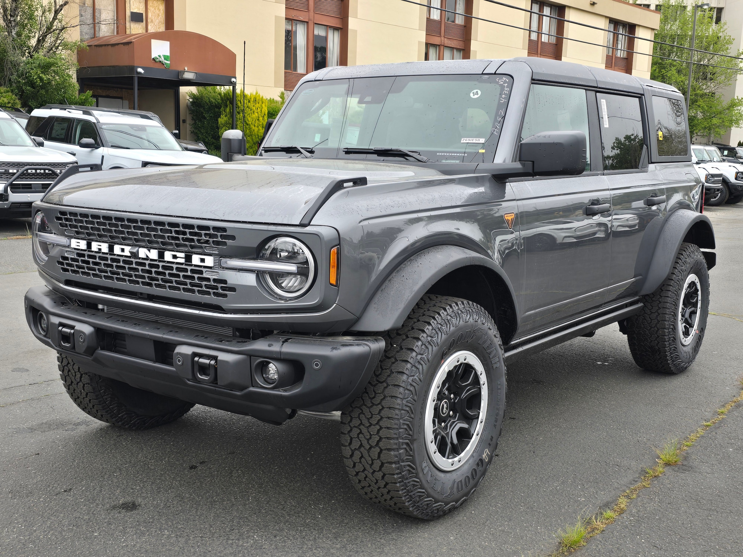 2026 Ford Bronco Badlands 4x4's photo