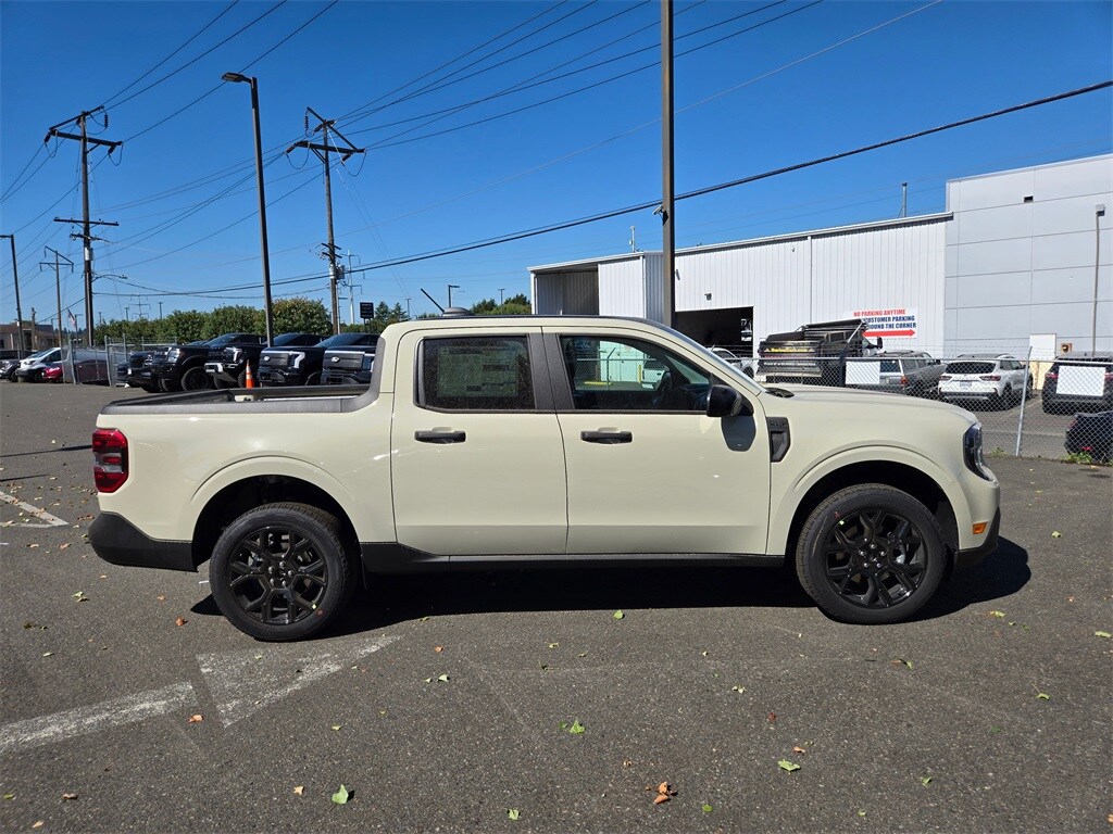 2025 Ford Maverick XLT photo 4