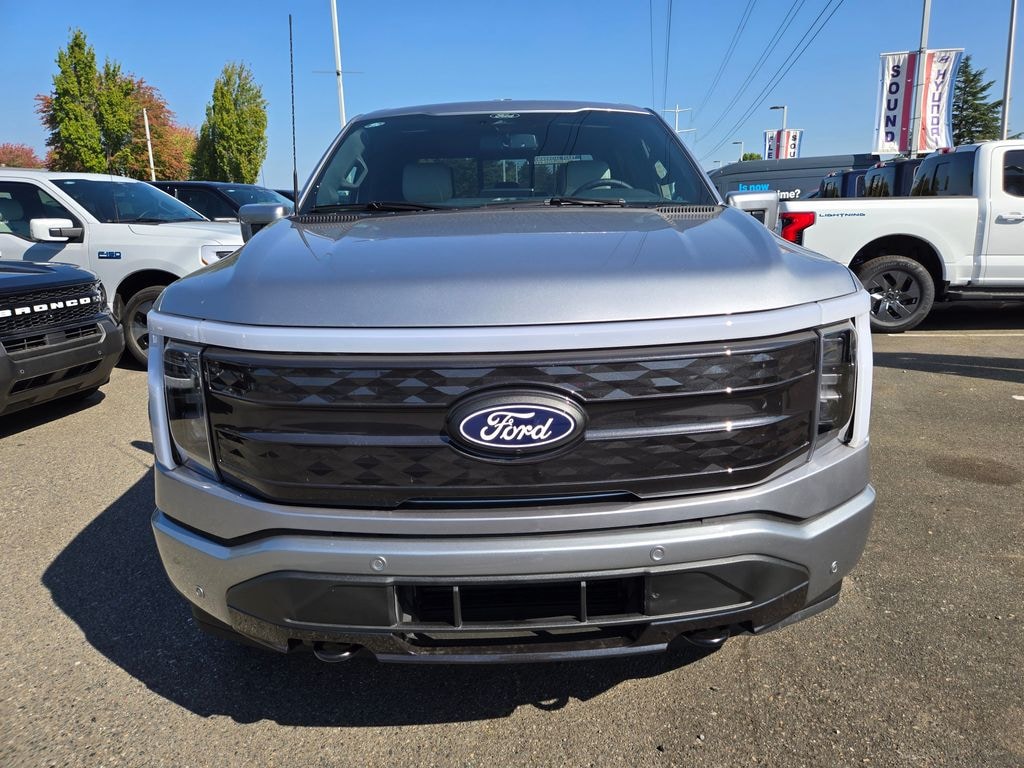 New 2025 Ford F-150 Lightning Platinum TRUCK