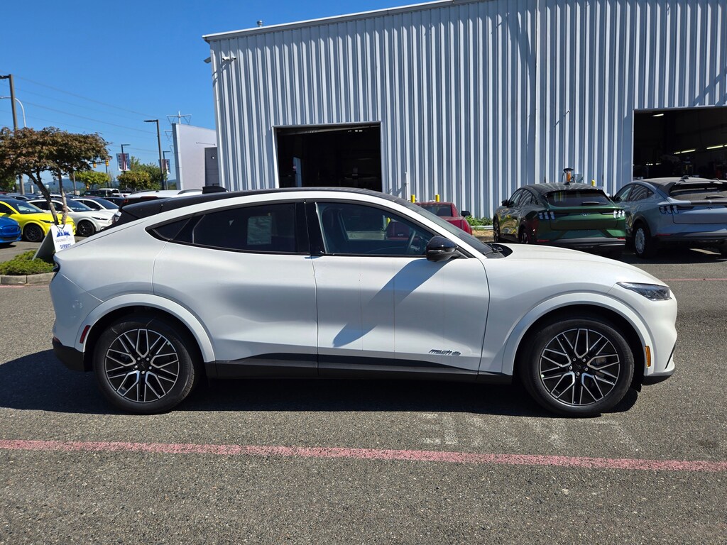 New 2025 Ford Mustang Mach-E Premium CROSSOVERS