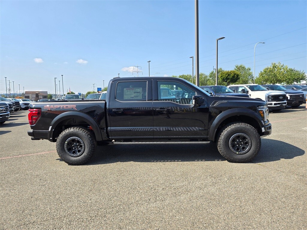2025 Ford F-150 Raptor photo 4