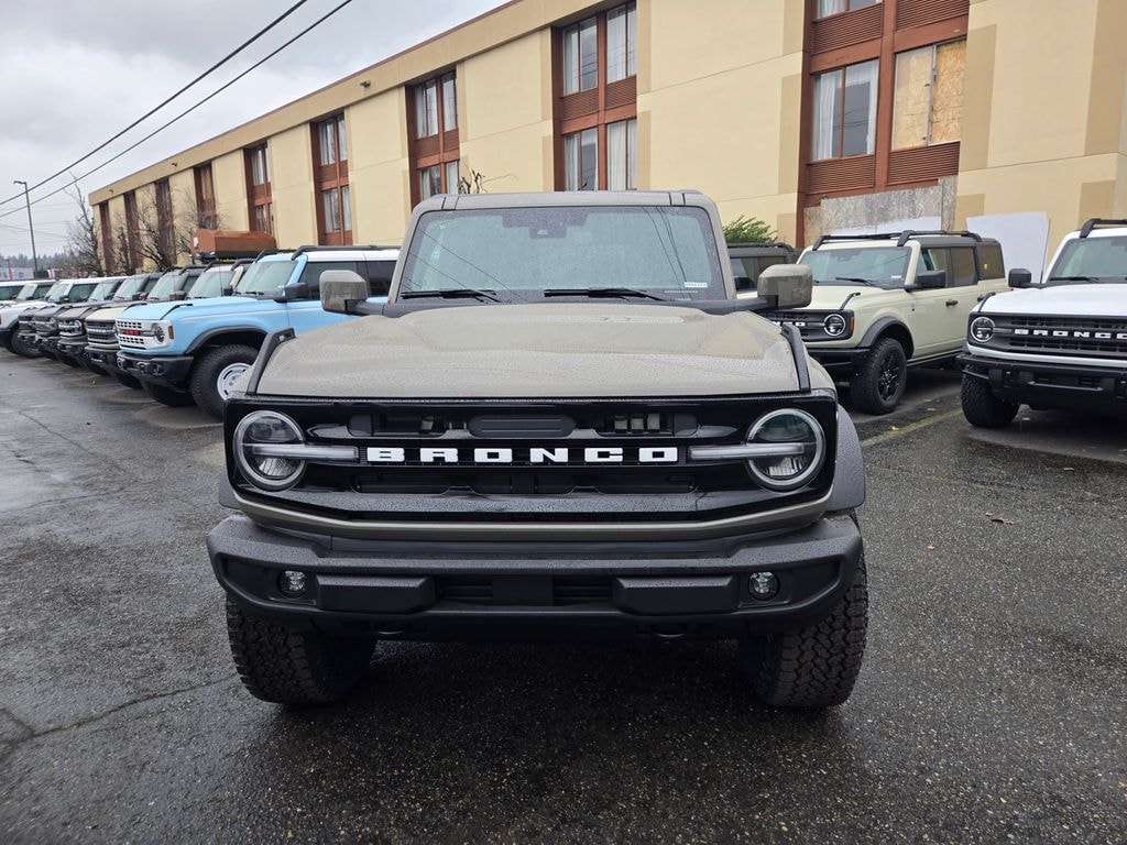 New 2026 Ford Bronco Outer Banks SUV