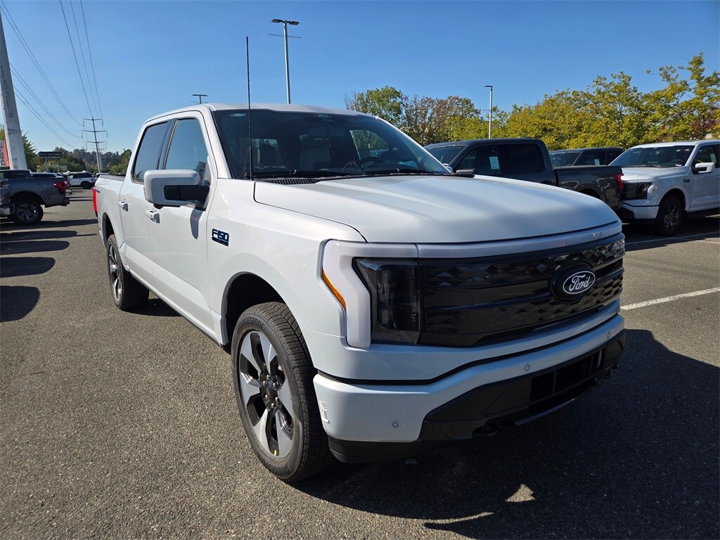 New 2025 Ford F-150 Lightning Platinum TRUCK
