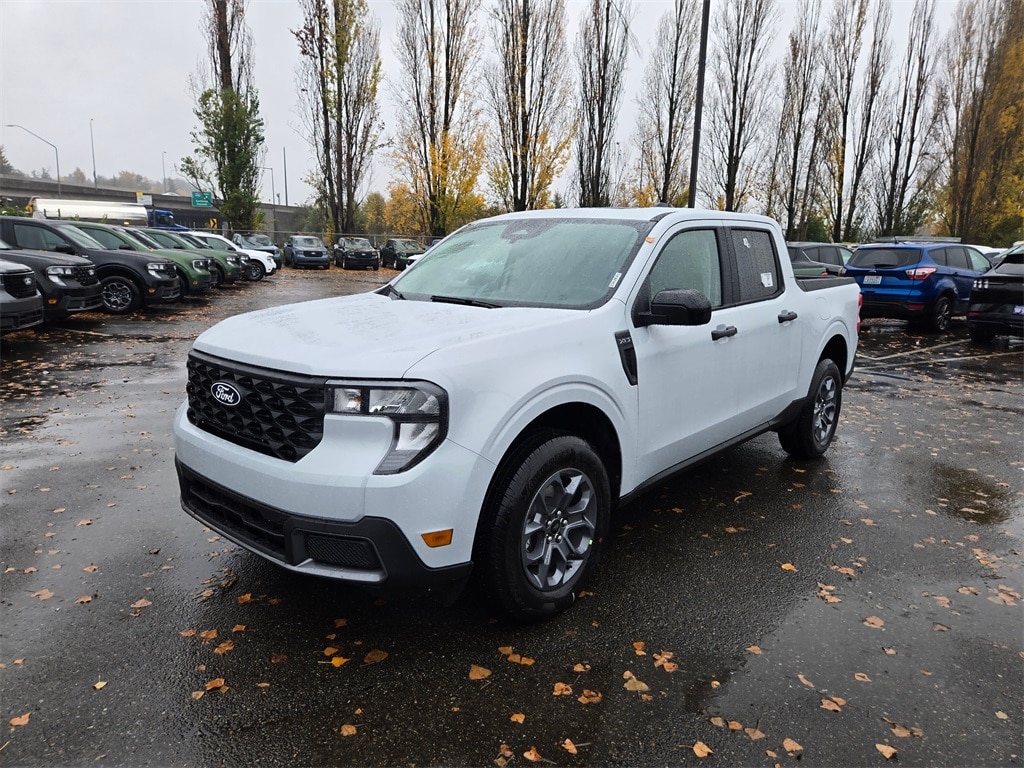 New 2025 Ford Maverick XLT Truck