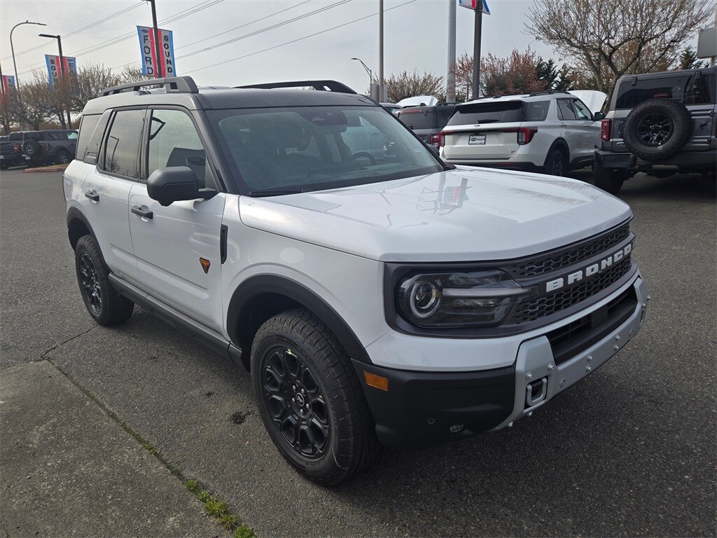2025 Ford Bronco Sport Badlands photo 3