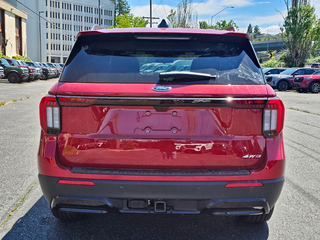 New 2026 Ford Explorer ST-Line UT
