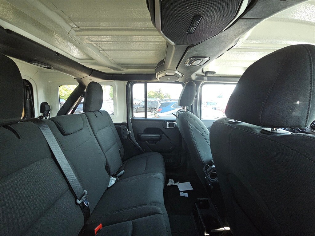 2021 Jeep Wrangler Unlimited Willys photo 4
