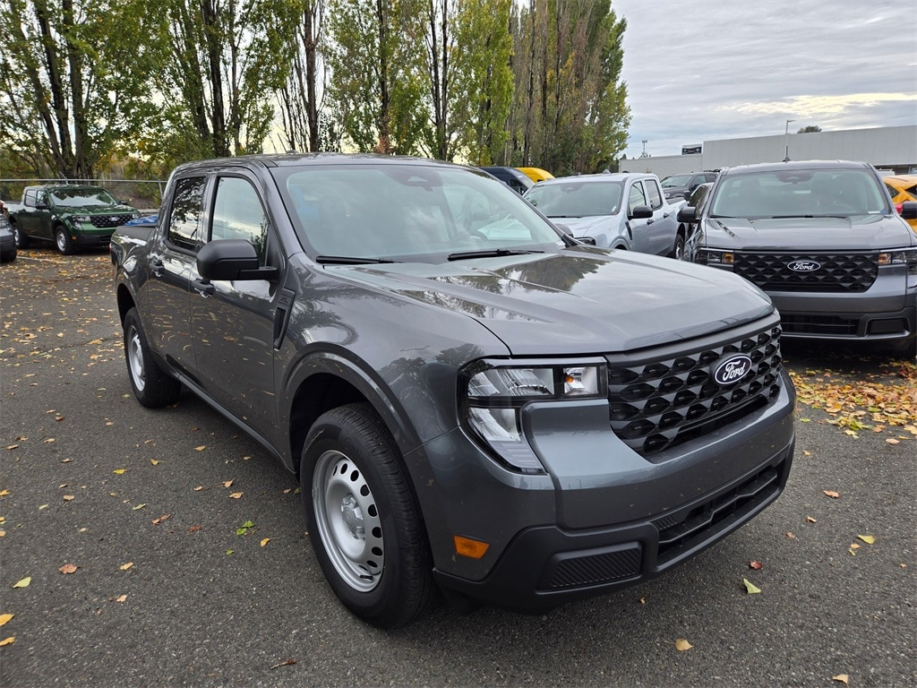 New 2025 Ford Maverick XL Truck