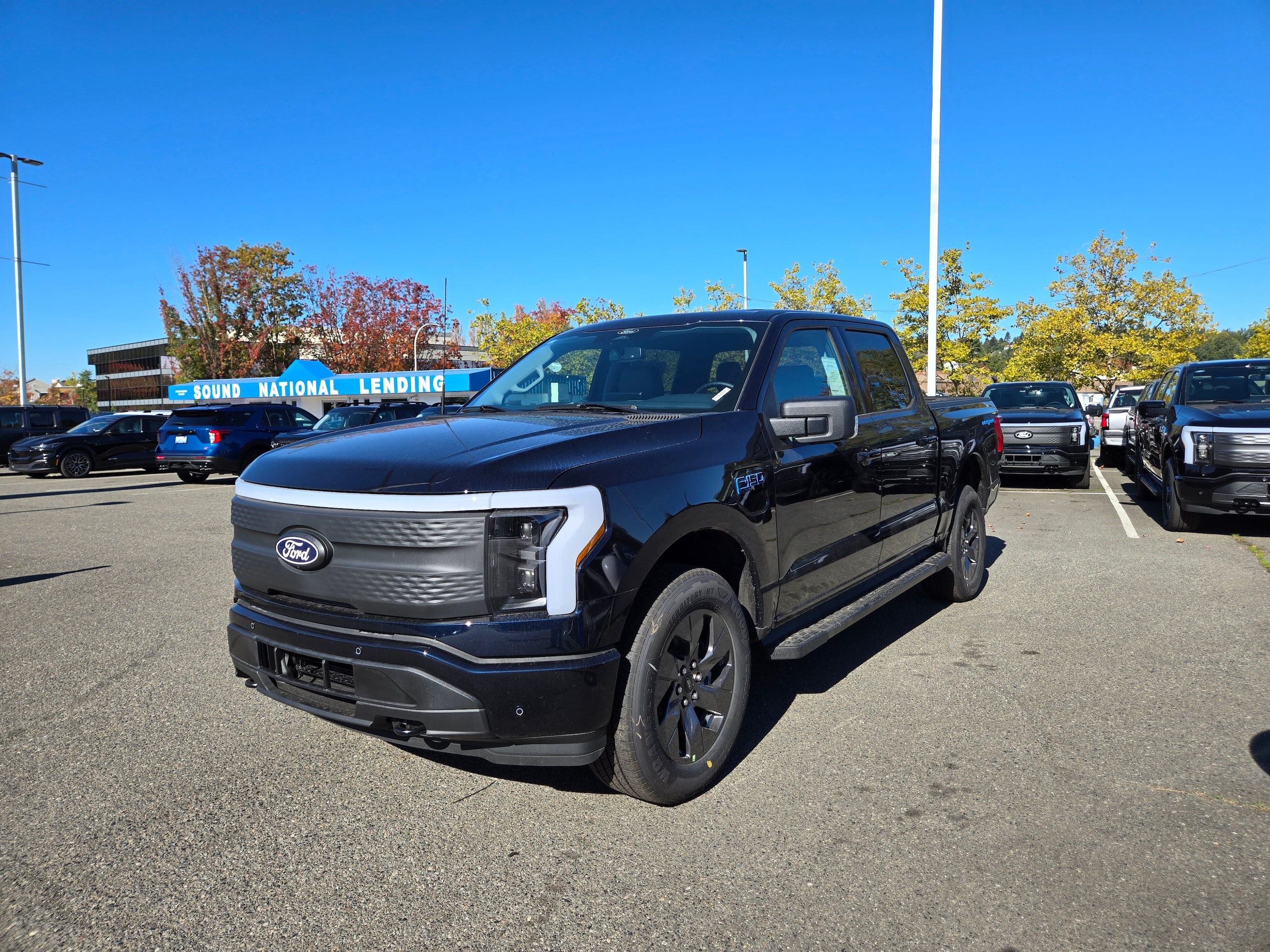 2025 Ford F-150 Flash 4x4 SuperCrew 5-1/2 Box's photo