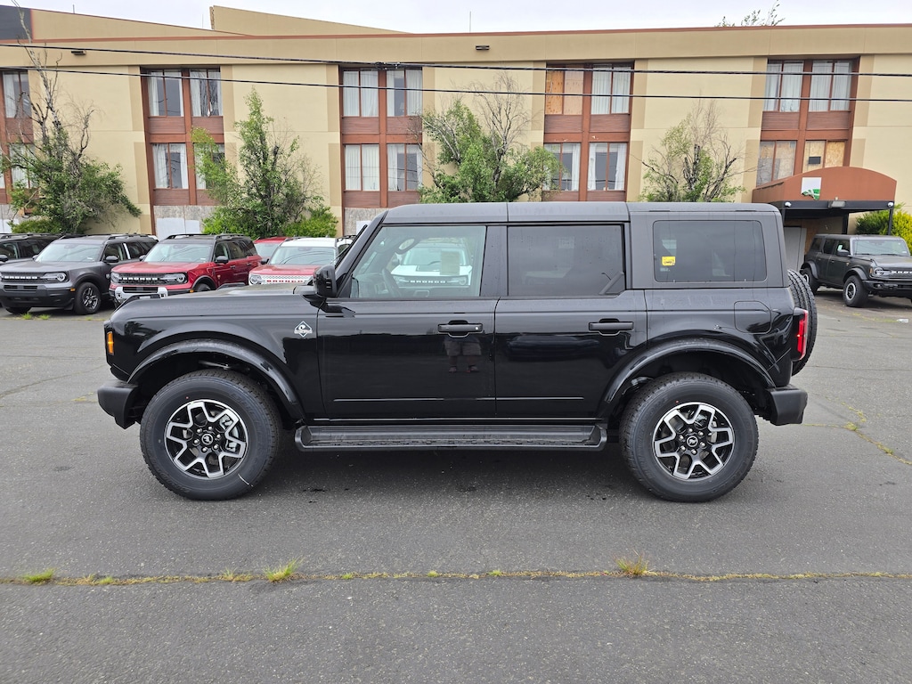 New 2026 Ford Bronco Outer Banks UT