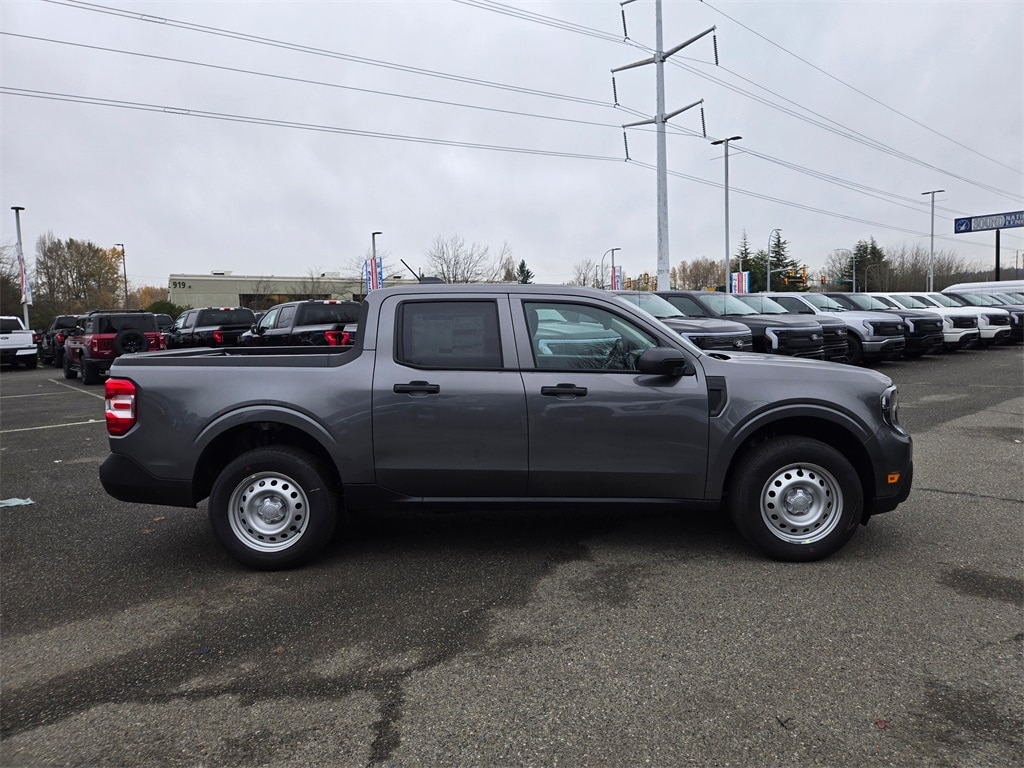 New 2025 Ford Maverick XL Truck