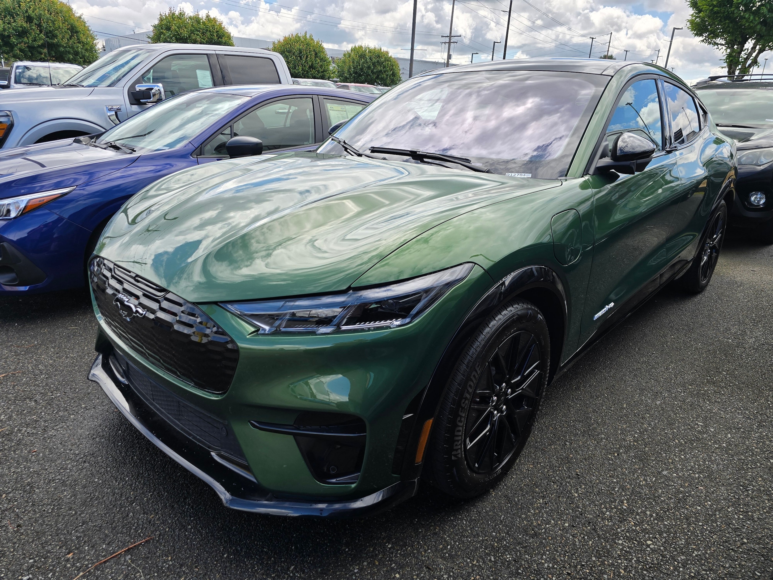 2025 Ford Mustang Mach-E UT 