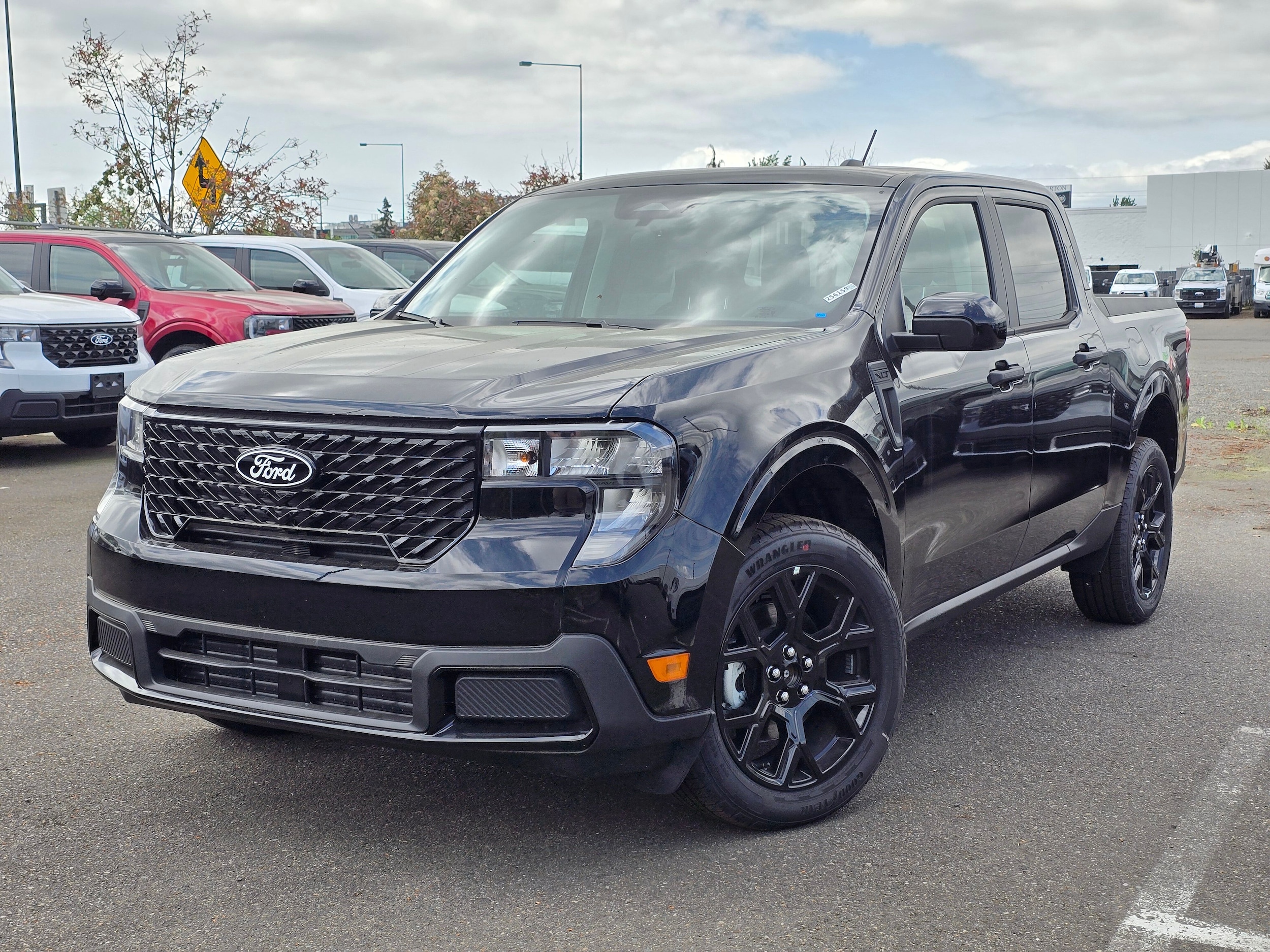 2025 Ford Maverick XLT AWD's photo