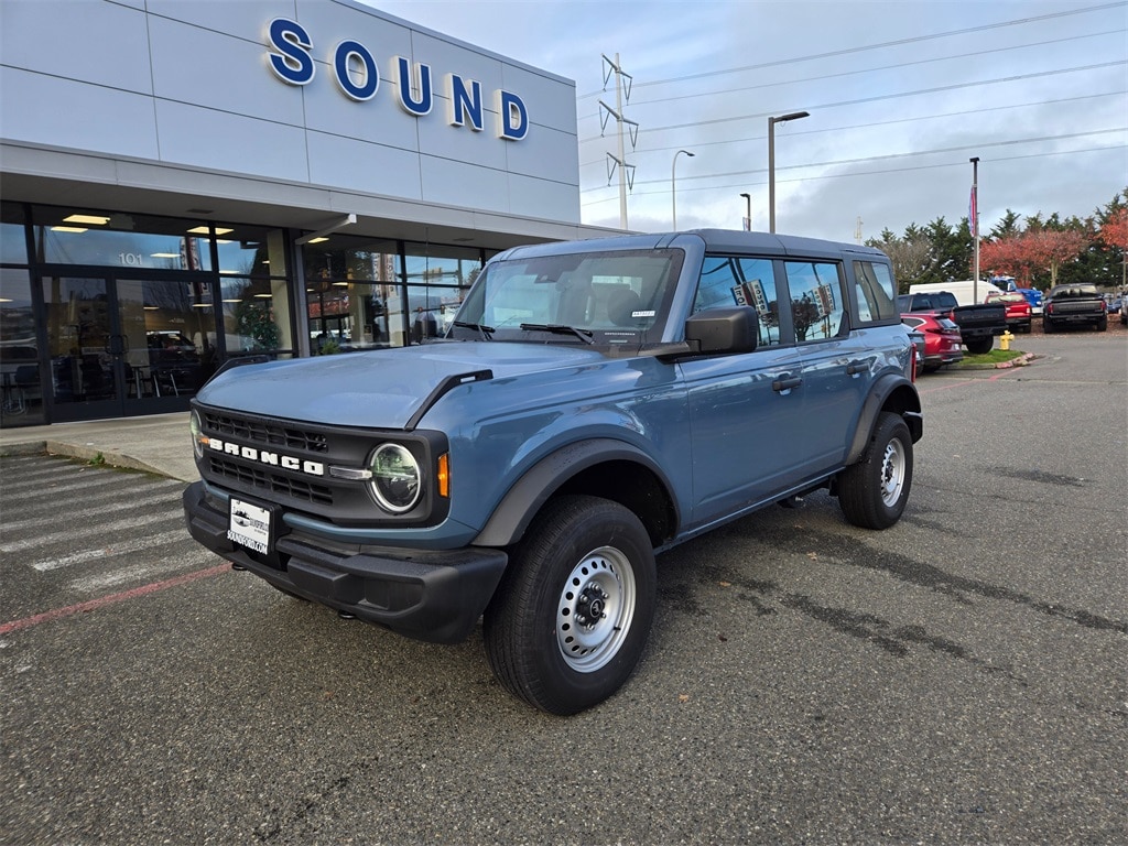 2025 Ford Bronco 4-Door Base's photo