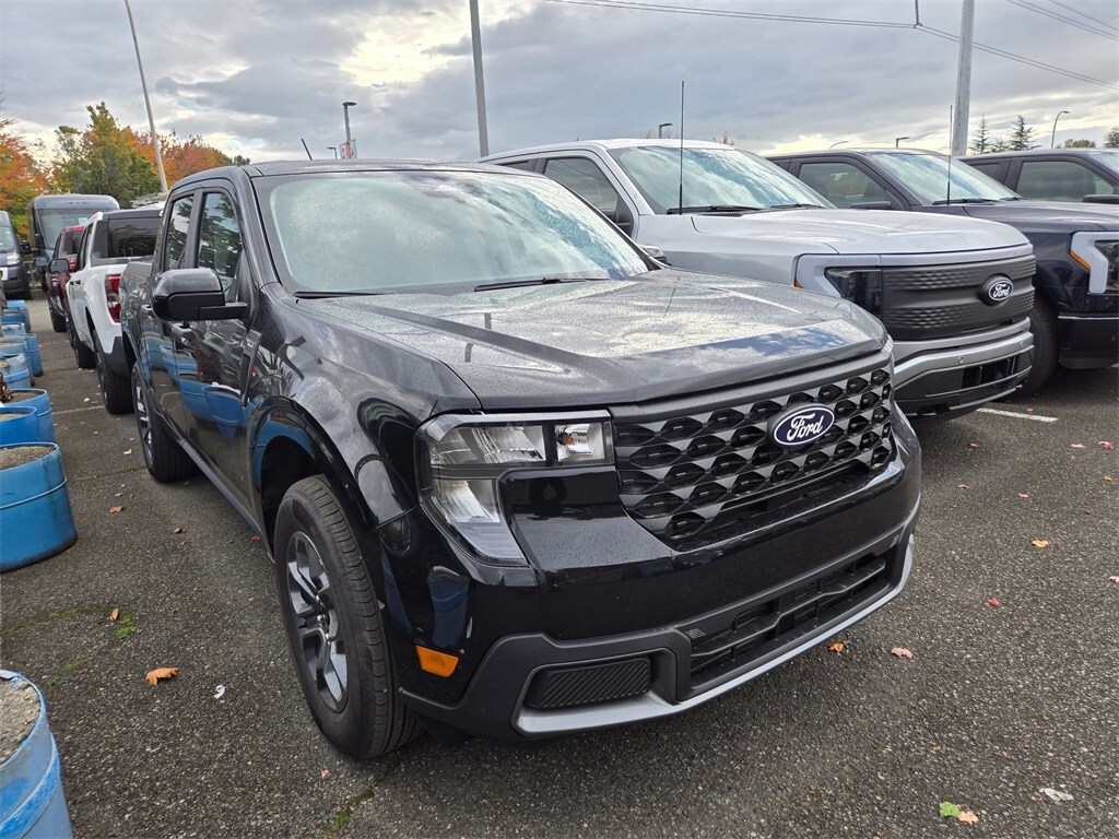 2025 Ford Maverick XLT photo 2