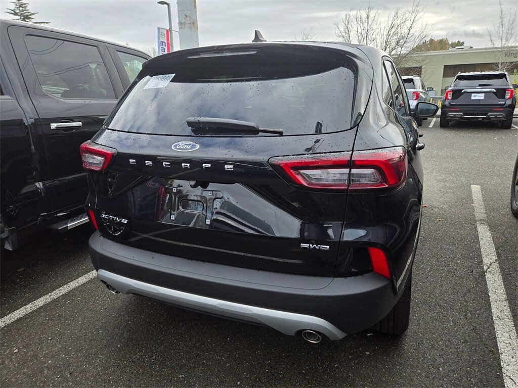 2025 Ford Escape Active photo 2