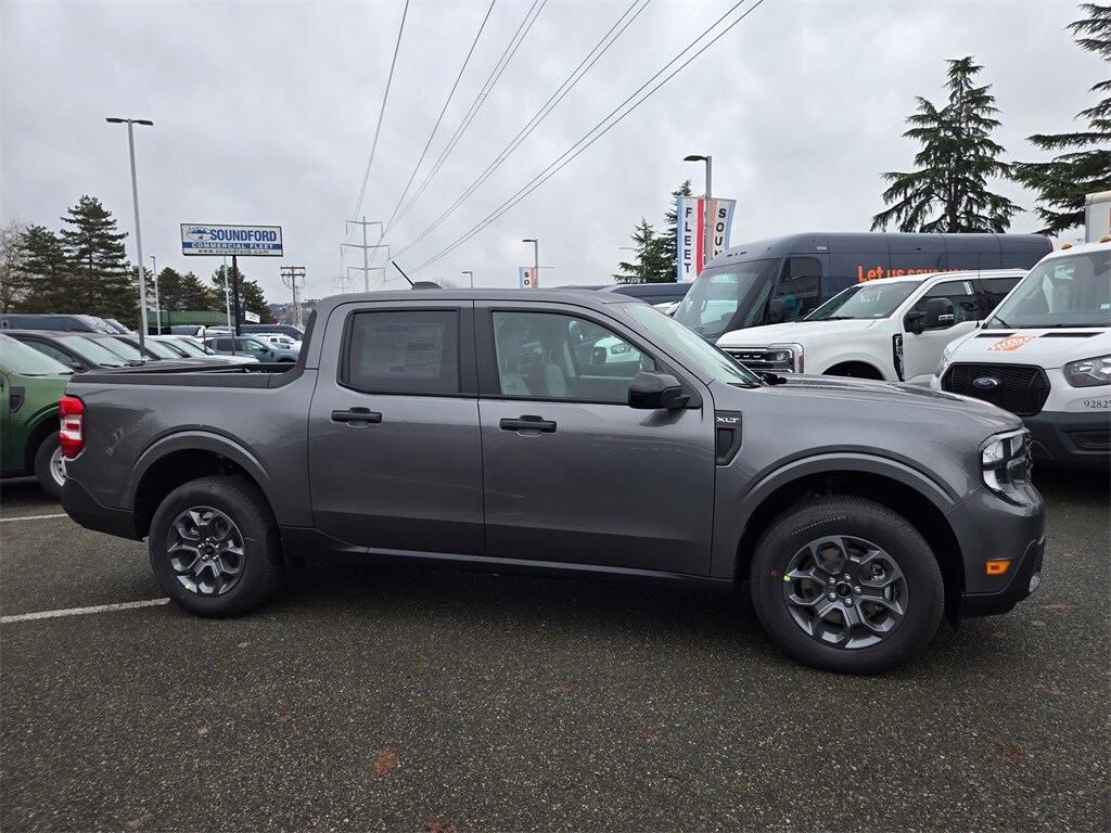 2025 Ford Maverick XLT photo 3