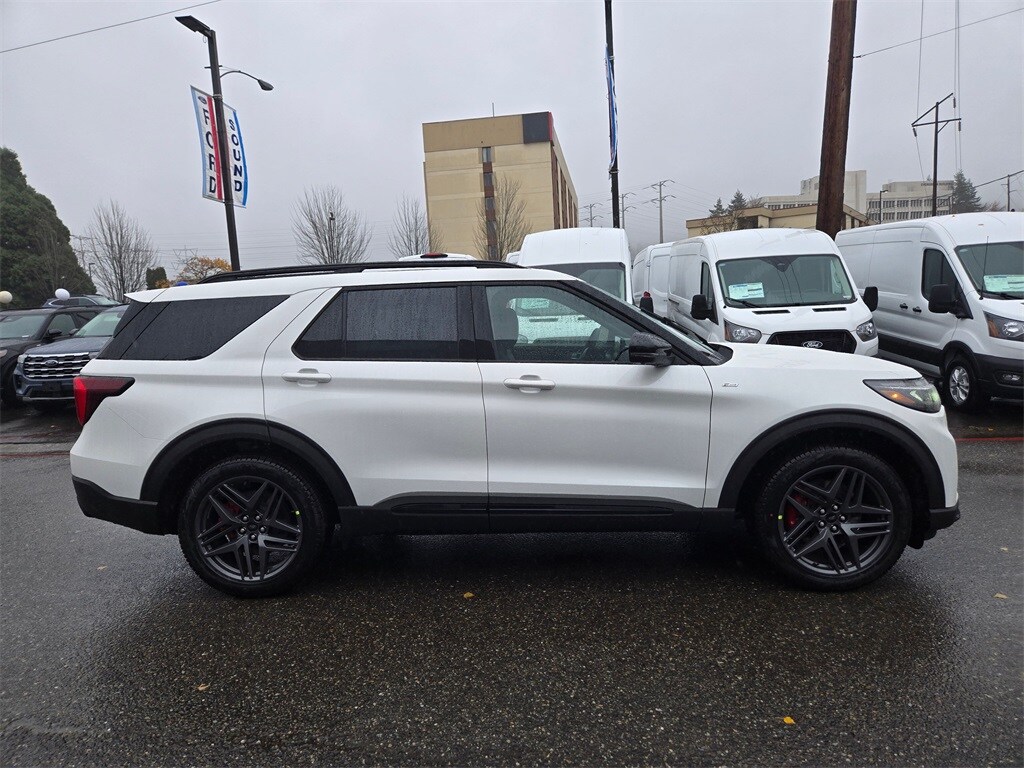 New 2026 Ford Explorer ST-Line SUV