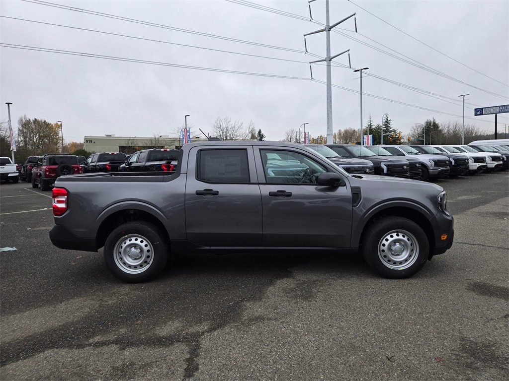 New 2025 Ford Maverick XL Truck