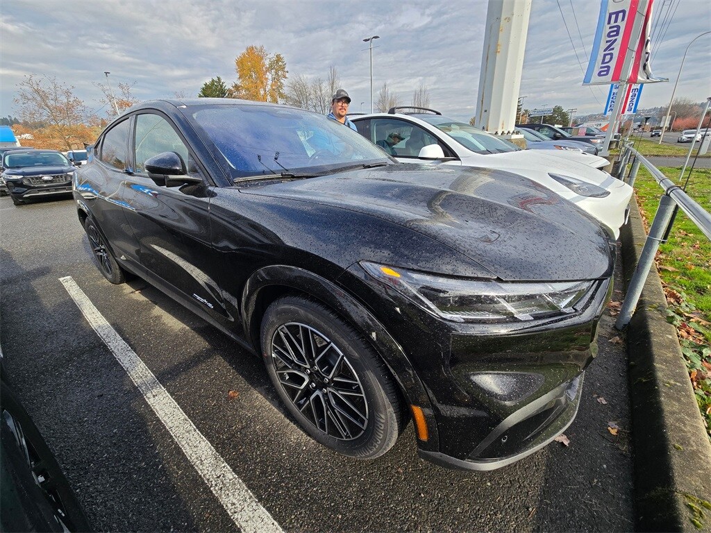 New 2025 Ford Mustang Mach-E Premium CROSSOVERS