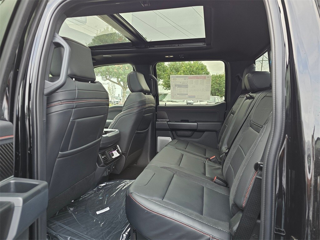 2025 Ford F-150 Raptor photo 4