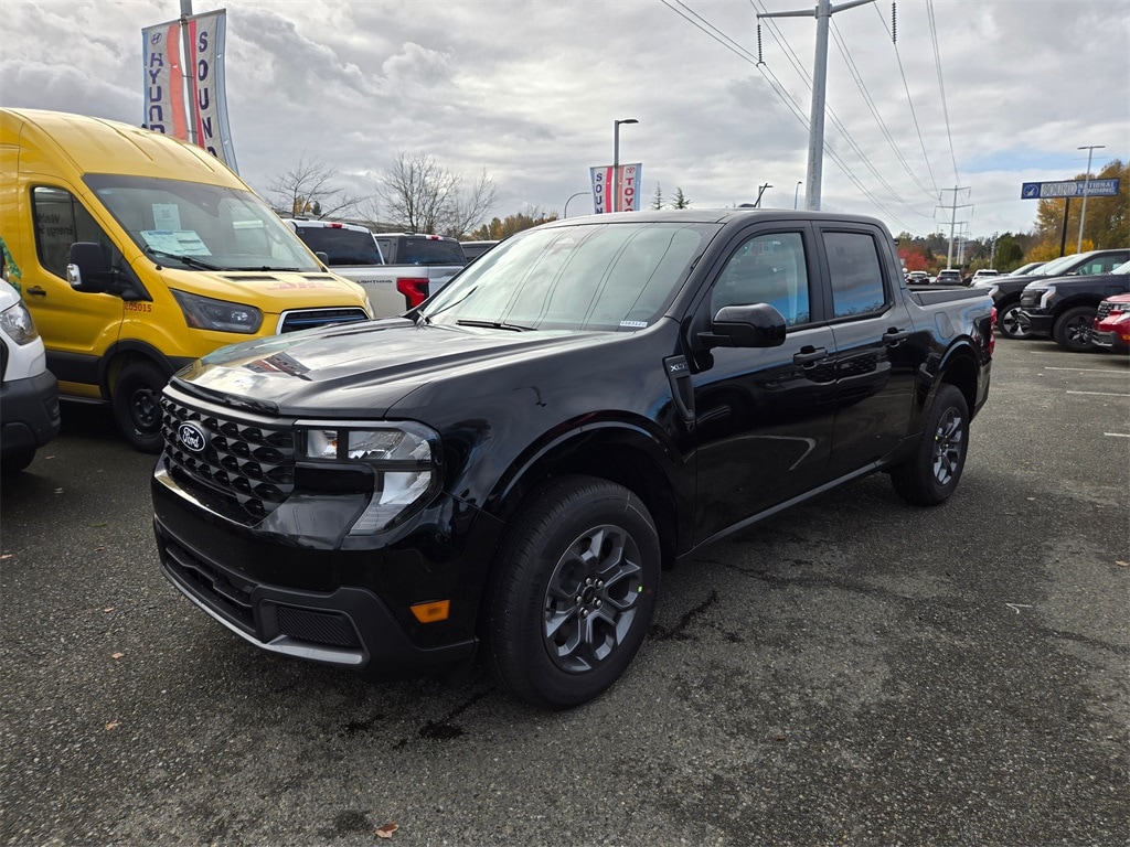 New 2025 Ford Maverick XLT Truck