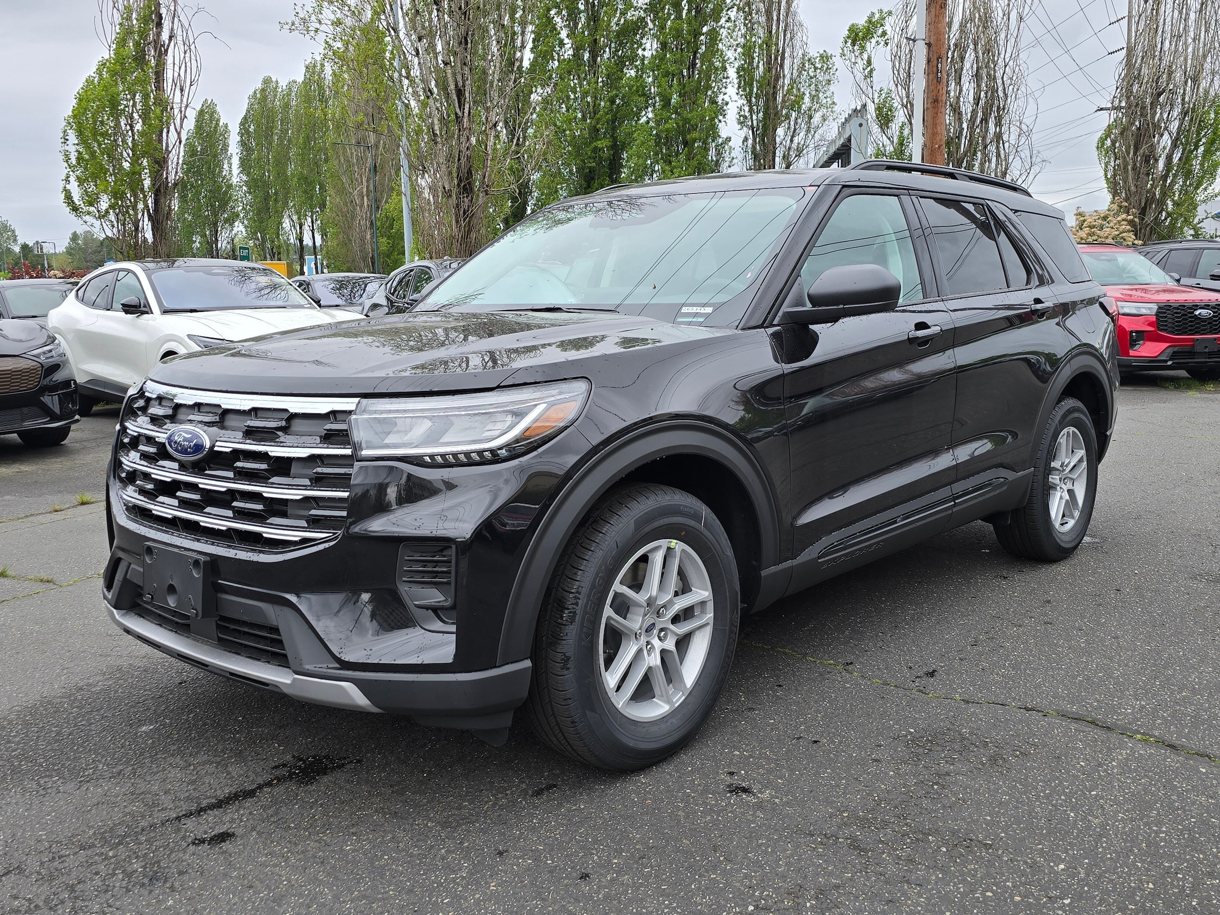 2026 Ford Explorer UT 