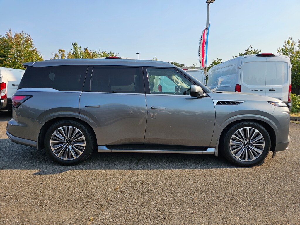 Used 2025 INFINITI QX80 Sensory WG