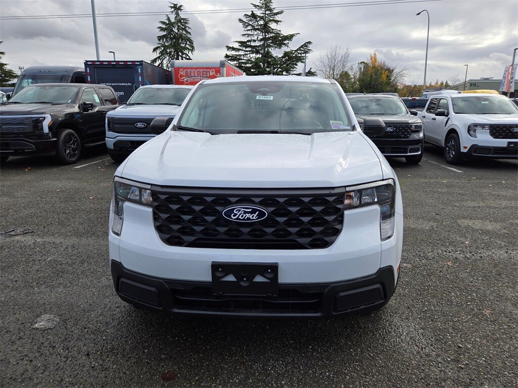 2025 Ford Maverick XL photo 2