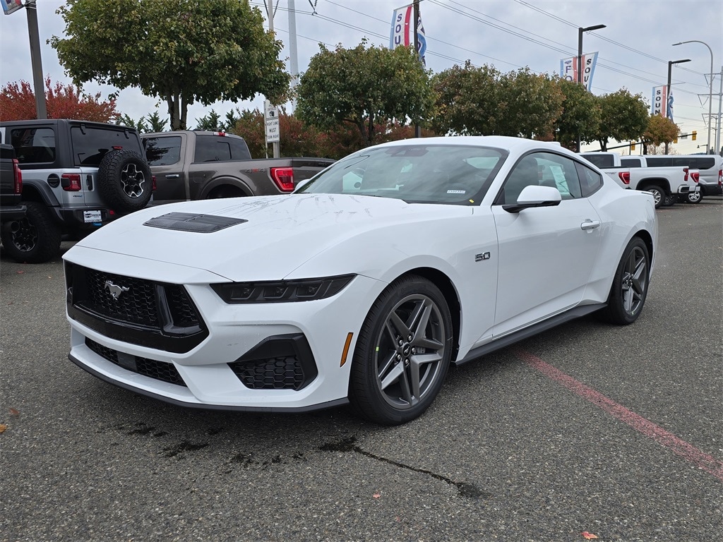 2025 Ford Mustang GT Premium's photo