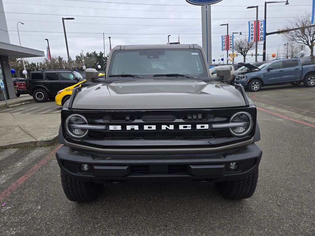 New 2026 Ford Bronco Outer Banks SUV