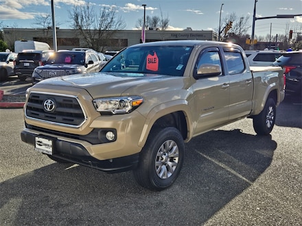 2017 Toyota Tacoma SR5 Truck