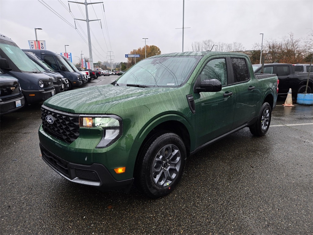 New 2025 Ford Maverick XLT Truck