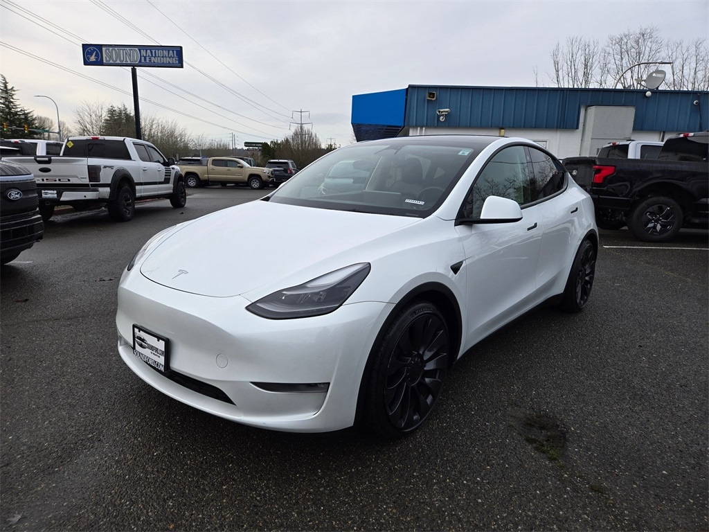 2023 Tesla Model Y Performance's photo